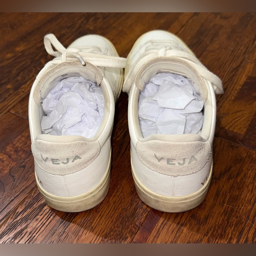 VEJA Campo Sneakers in White and Natural Suede Size US 10 / EU 41 - Picture 6 of 10